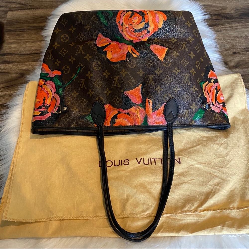 Louis Vuitton Neverfull MM - Picture 7 of 17